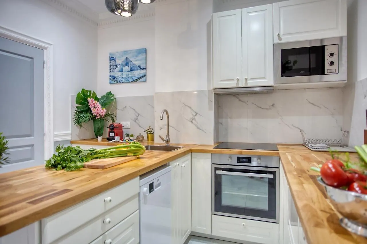 100m2 Avec 3ch - Romantique Centre Daire